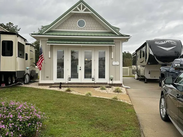 12019 Gateway Dr #26, Elberta, AL 36530