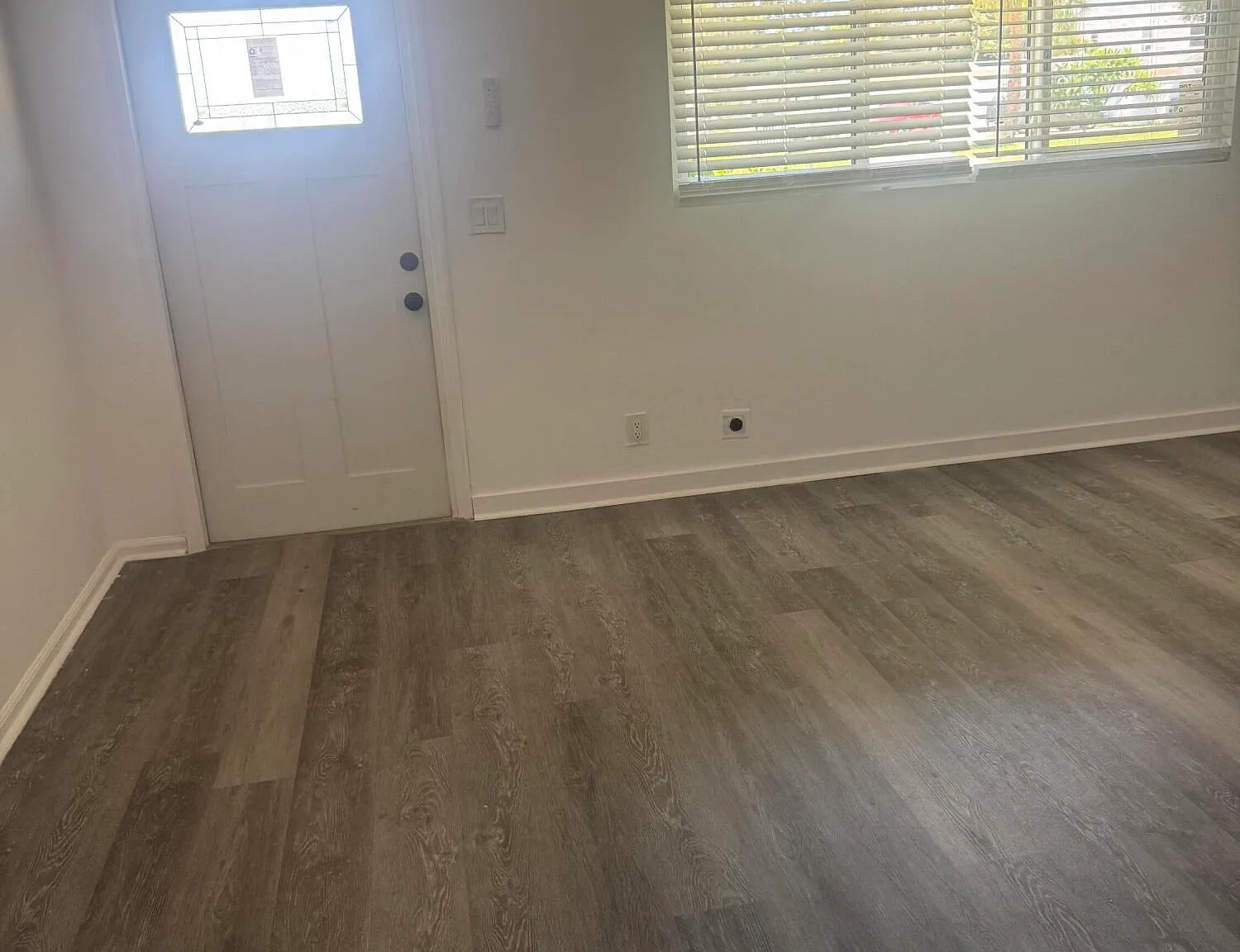 2 bed, 1.0 bath, 1544 sqft, $2,200 — Photo 3