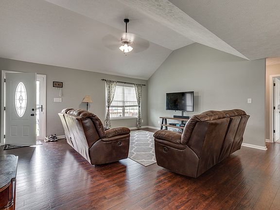 4th image of 108 Trey Dr