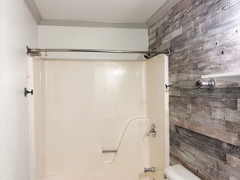 107 Nimitz Cir — Photo 14