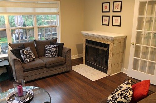 4th image of 8111 Sheckler Ln