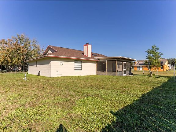 3rd image of 1938 Vienna Dr