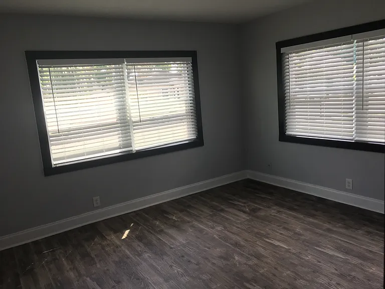 2901 W Main St — Photo 5