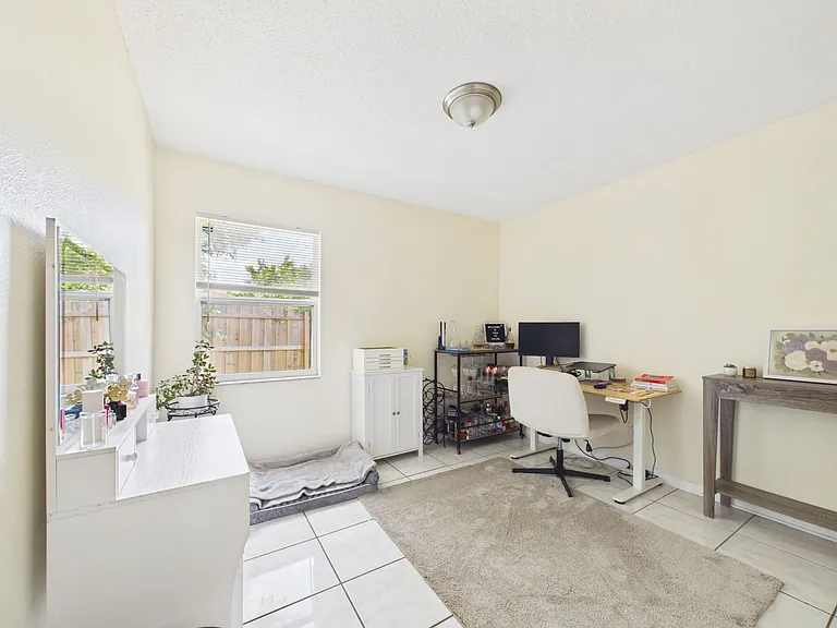 1411 E 109th Ave #B — Photo 10