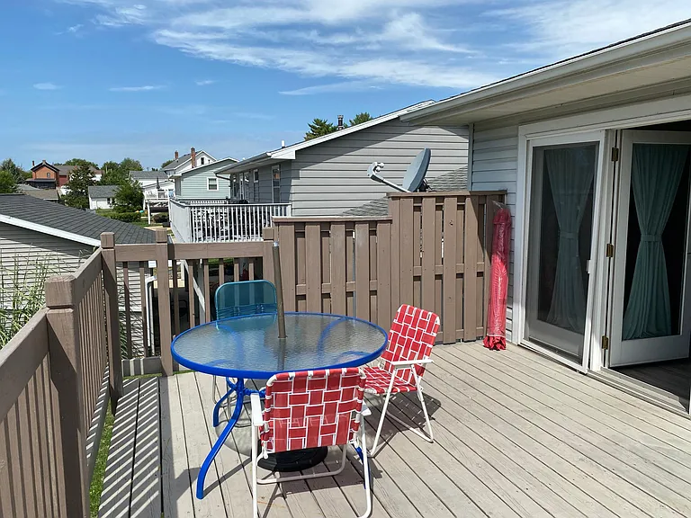 1210 Mount Loretta Ave — Photo 17