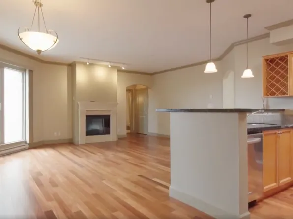 1642 McKenzie Ave #310, Saanich, BC V8N 0A3