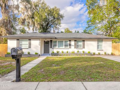 735 E Carolina Ave, Deland, FL, 32724