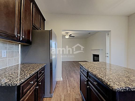 4th image of 4740 Baldwin Dr