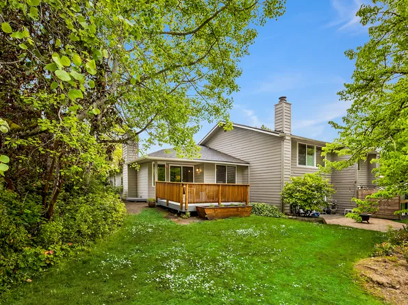 1051 Blue Heron Ave NE #4, Bainbridge Island, WA 98110