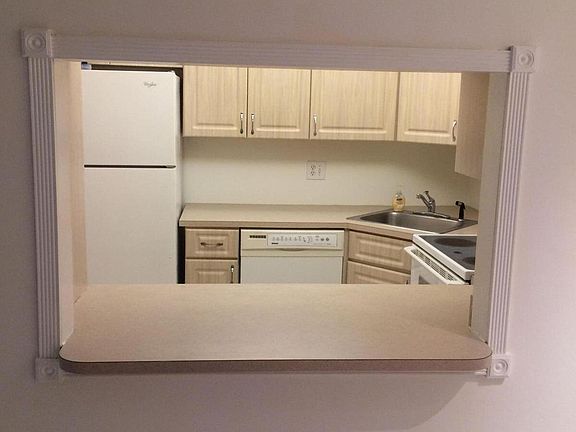 5th image of 718 Sunny Pine Way #G1