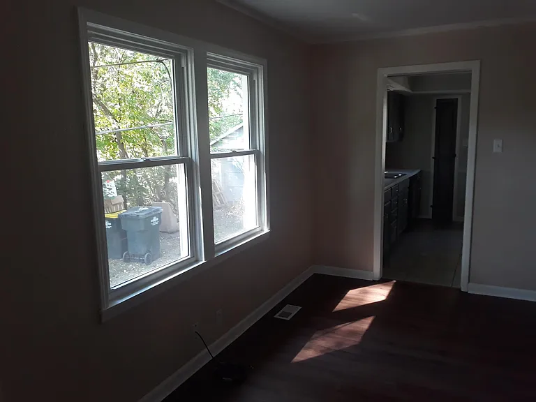 707 E Carol St — Photo 7