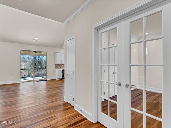 4th image of 200 Yona Way