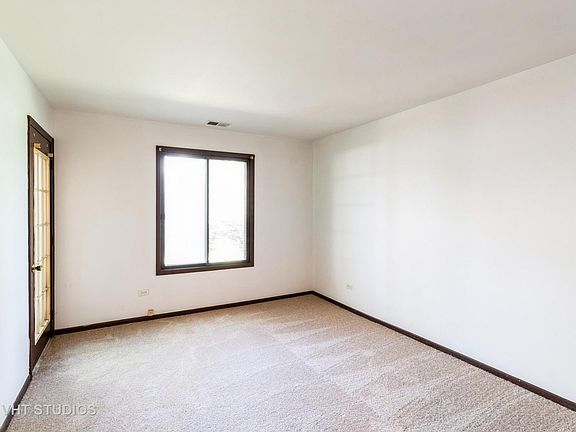 4th image of 2305 N Enlund Dr Unit 1