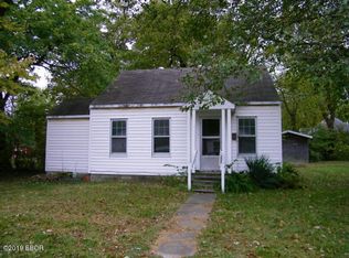 511 S Maple St, Salem, IL 62881