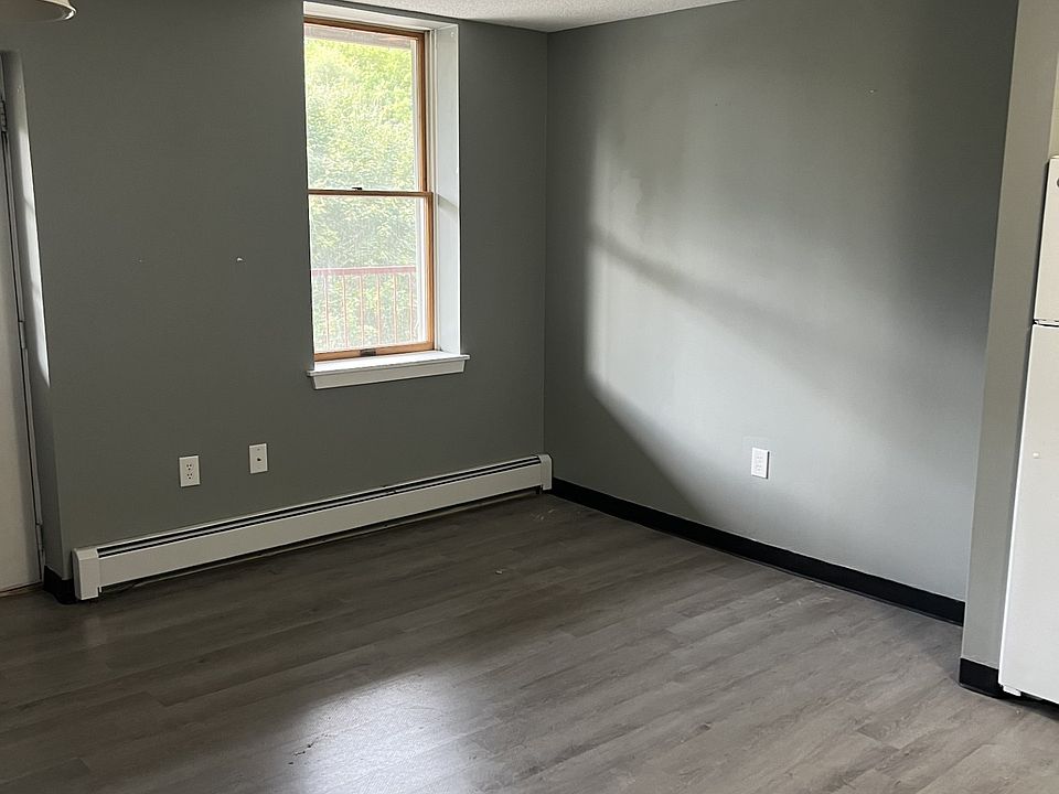 1st image of 36 Mary St #203