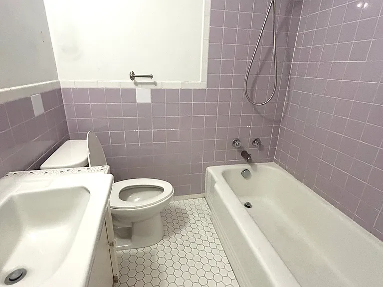 1320 N Saint Paul St #A — Photo 9