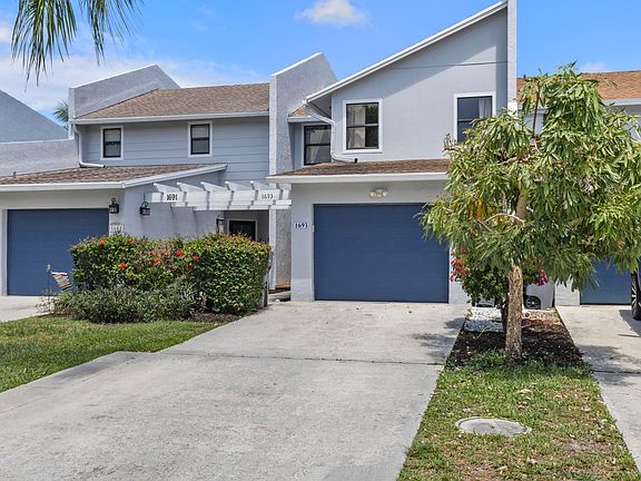 3rd image of 1693 Woodbridge Lakes Circle