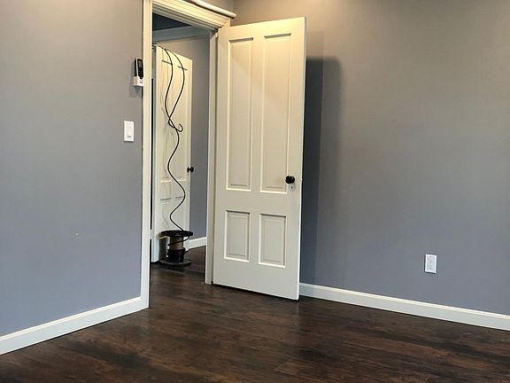 4th image of 41 John St #1