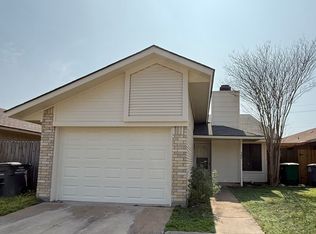 302 Rattan Dr, Victoria, TX 77901