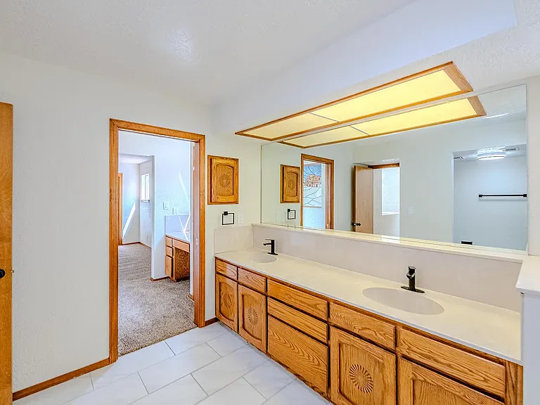 5137 Glenwood Pointe Ln NE #5137 — Photo 36