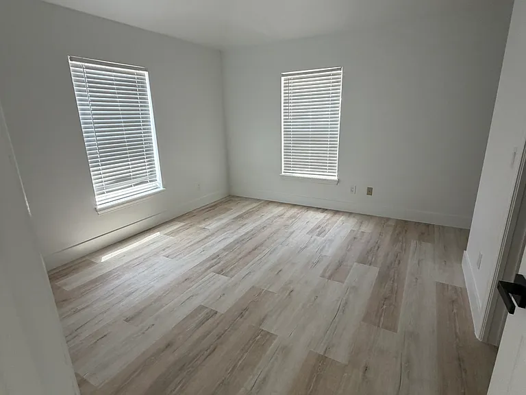 939 Dora Ave #C — Photo 6