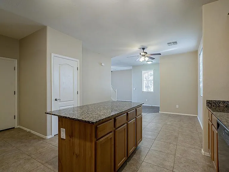 10052 E Isleta Ave — Photo 9