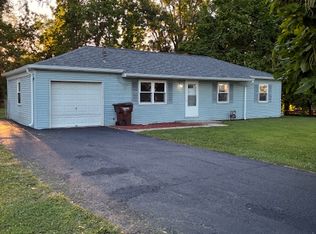 9521 McCauly Rd, West Chester, OH 45241