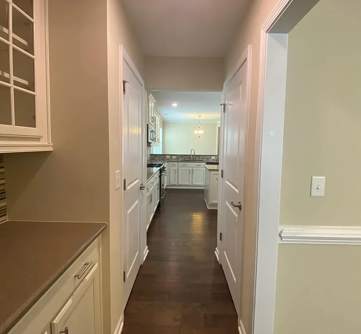 3 bed, 2.5 bath, 2168 sqft, $2,300 — Photo 4