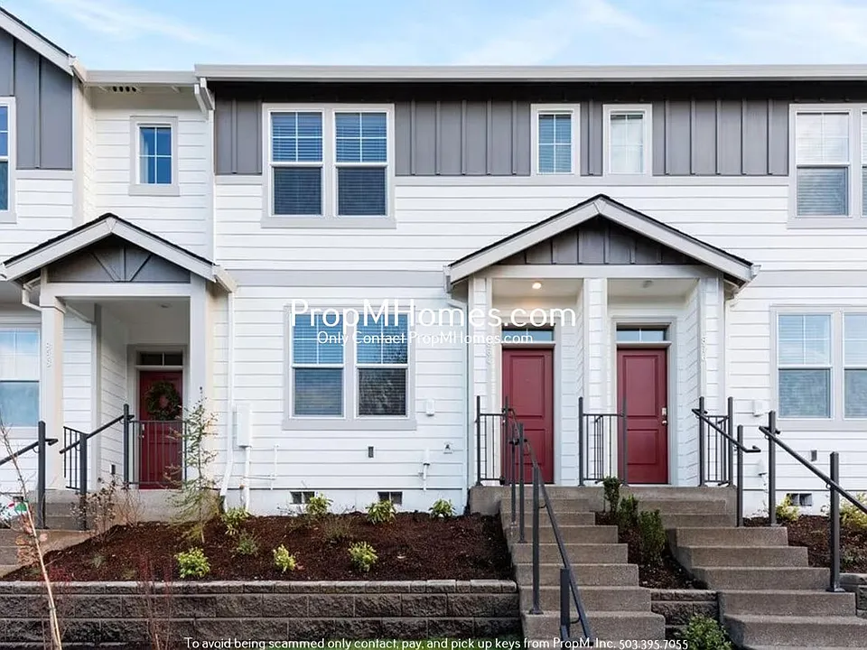 884 N 18th Ave
