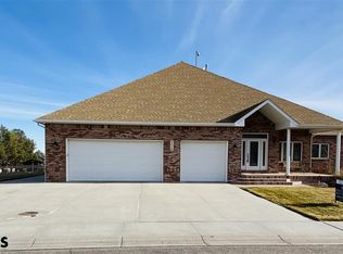 2770 Clubhouse Dr, Gering, NE 69341