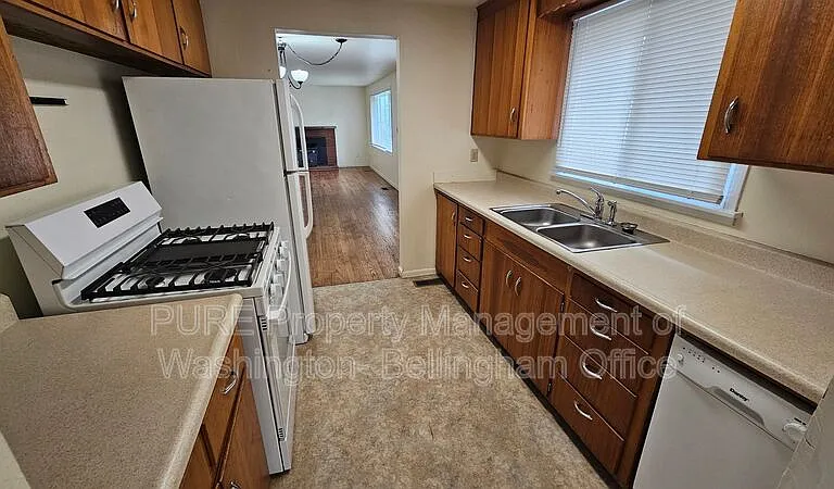 1701 S 16th St — Photo 4