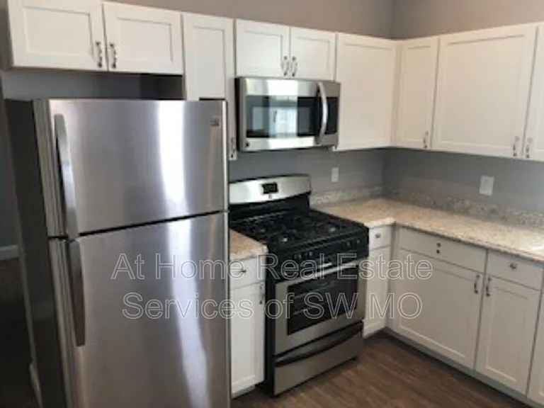 626 S New Ave — Photo 10