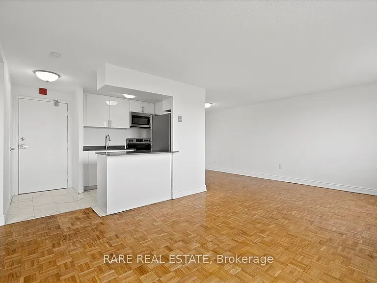 7555 Goreway Dr #258 — Photo 8