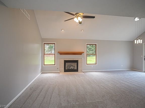 4th image of 15377 Highland Park