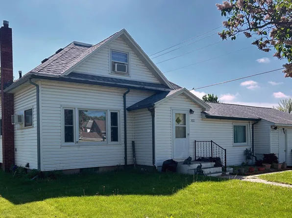 302 Division St, Gaylord, MN 55334