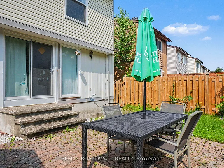 84 Sherway Dr — Photo 30