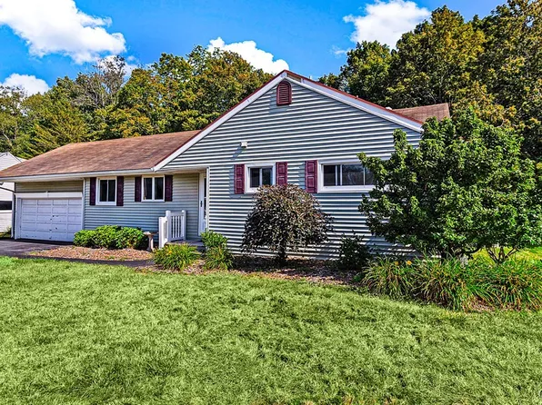 59 Bedford Dr, Whitesboro, NY 13492