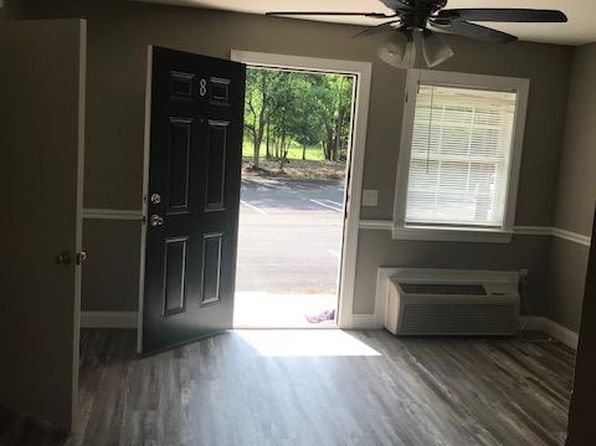 124 E Peacock St