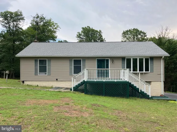 1878 Tub Run Hollow Rd, Hedgesville, WV 25427