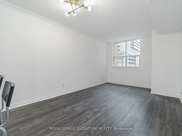 323 Richmond St E #405 — Photo 6