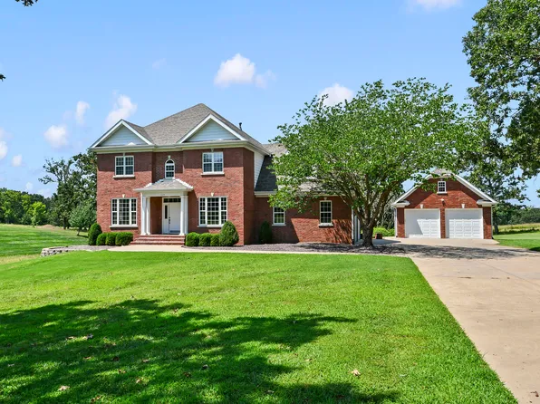 1419 Briarwood Dr. Drive, Marshfield, MO 65706