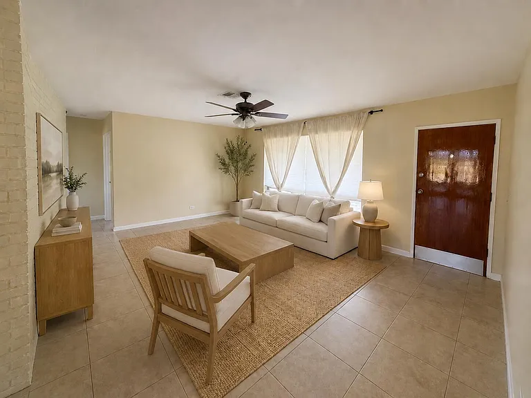 1428 SW 1st Ave — Photo 4