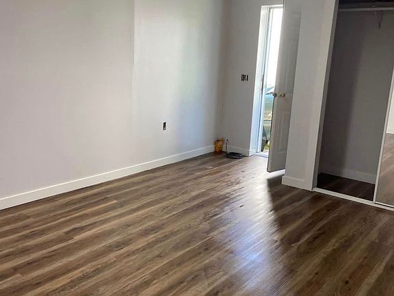 Bedroom 1 with own access