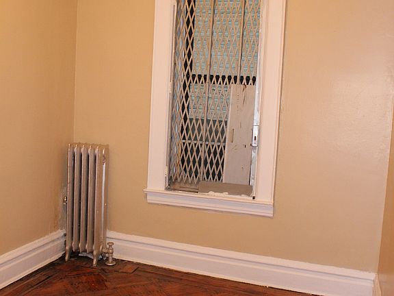 4th image of 1021 Ocean Ave APT 1