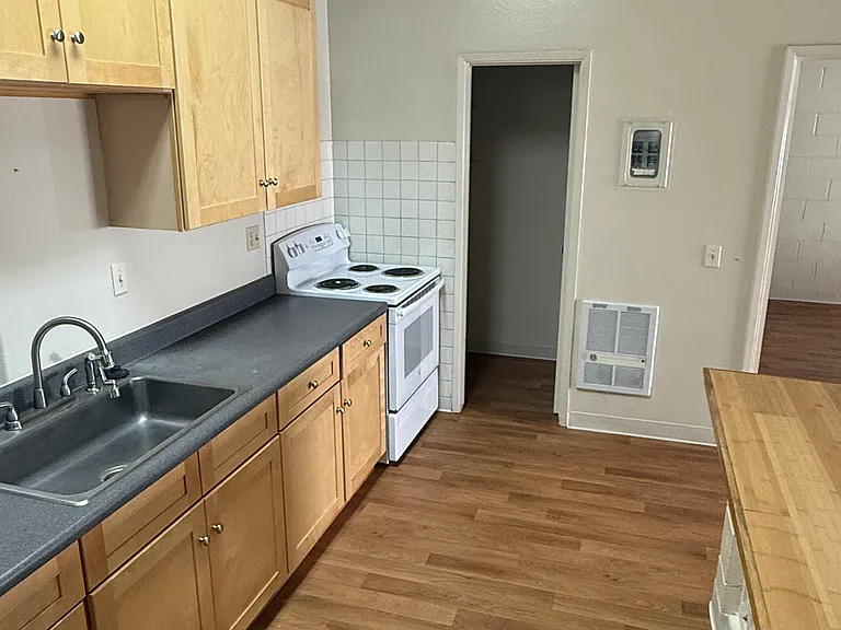 Fernmar Apartments — Photo 5