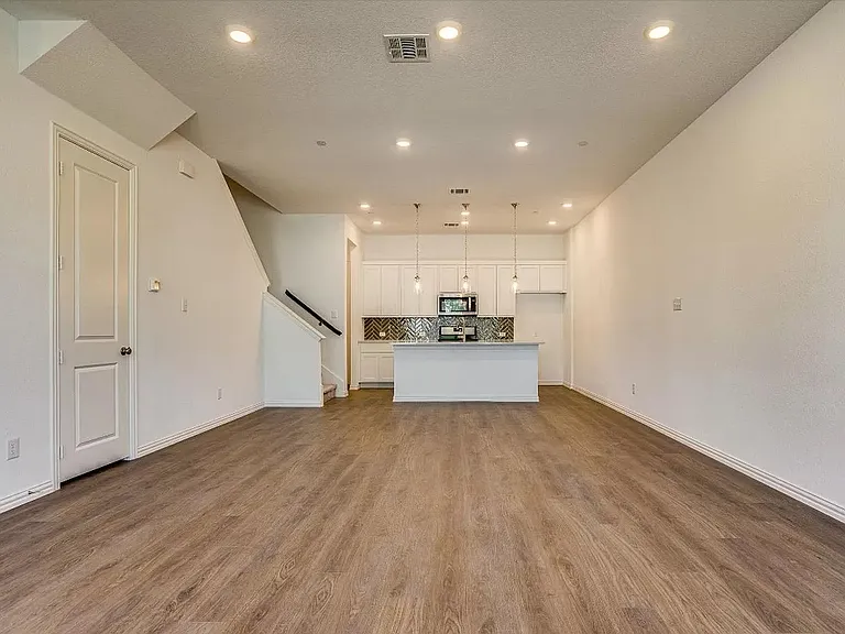 9935 Schramm St — Photo 17