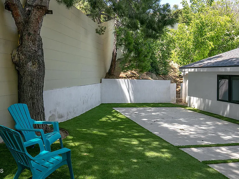 2149 Estes Rd — Photo 31