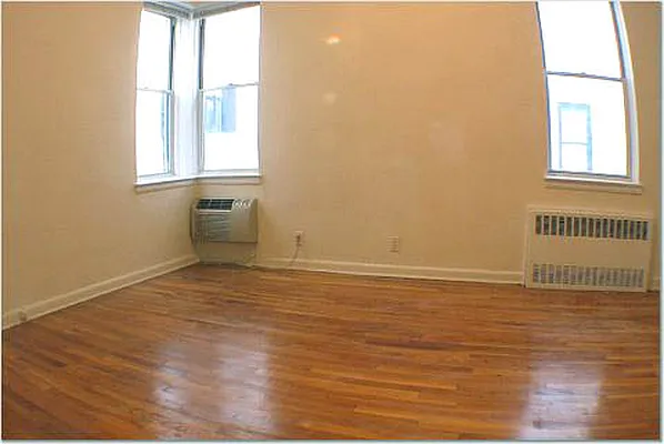 Rented by 4 Points Properties | media 4