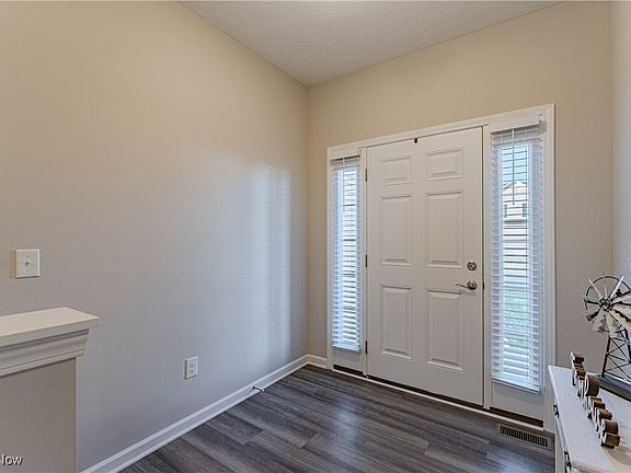 3rd image of 4631 Boulder Ln