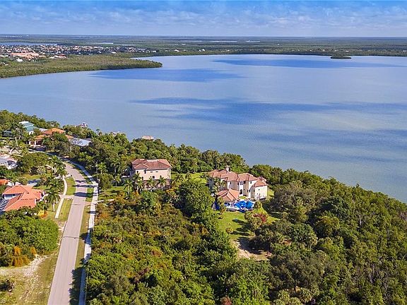 4th image of 651 Inlet Dr Lot 8